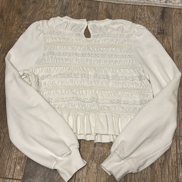 SEA New York Cream Rita Jersey Long Sleeve Smocked Top Sweatshirt large - Picture 8 of 9